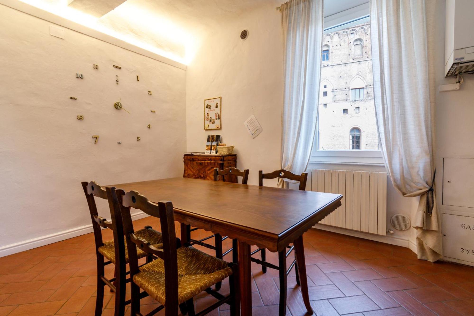 Ferienwohnung Charme Centro Storico Siena Exterior foto