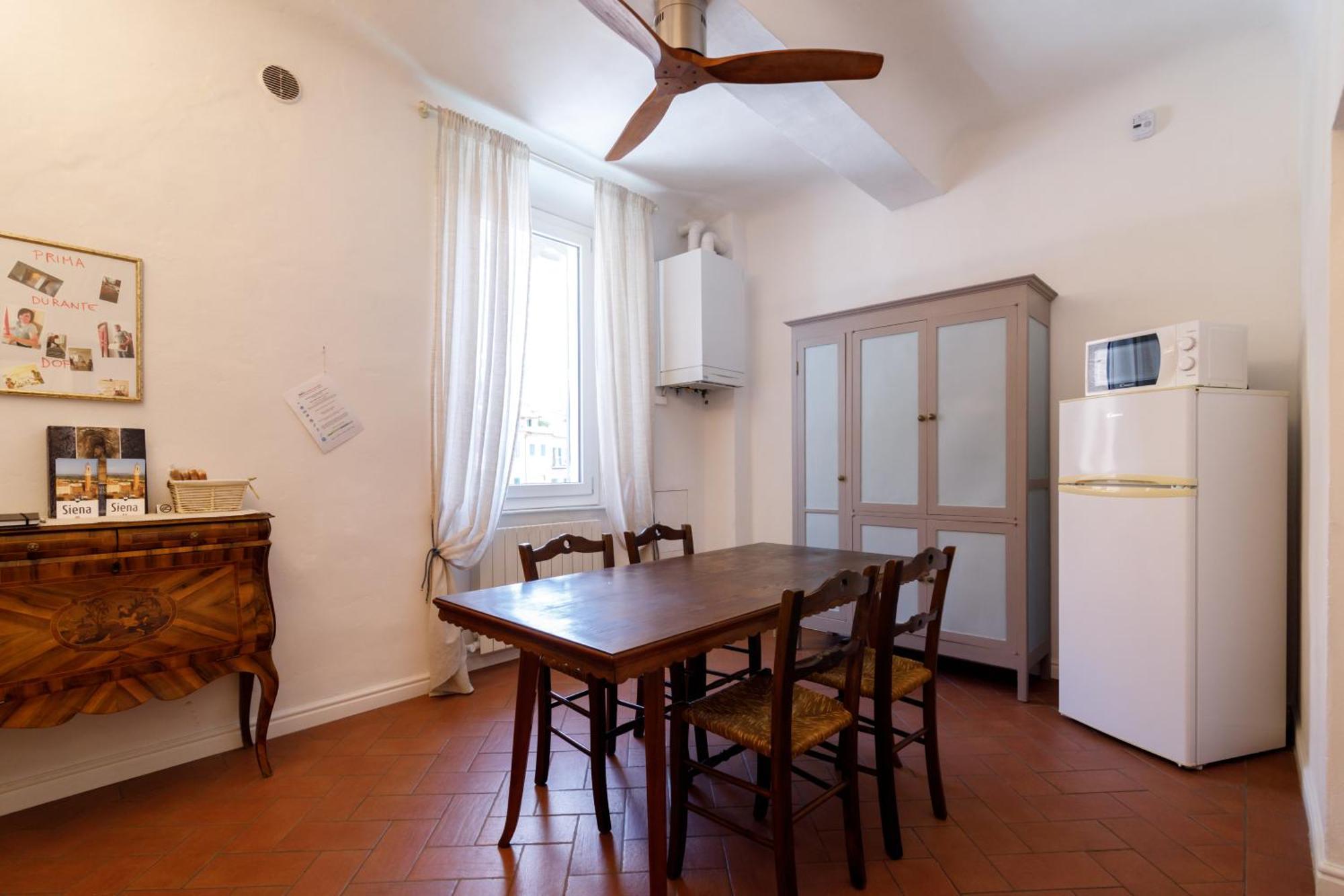 Ferienwohnung Charme Centro Storico Siena Exterior foto